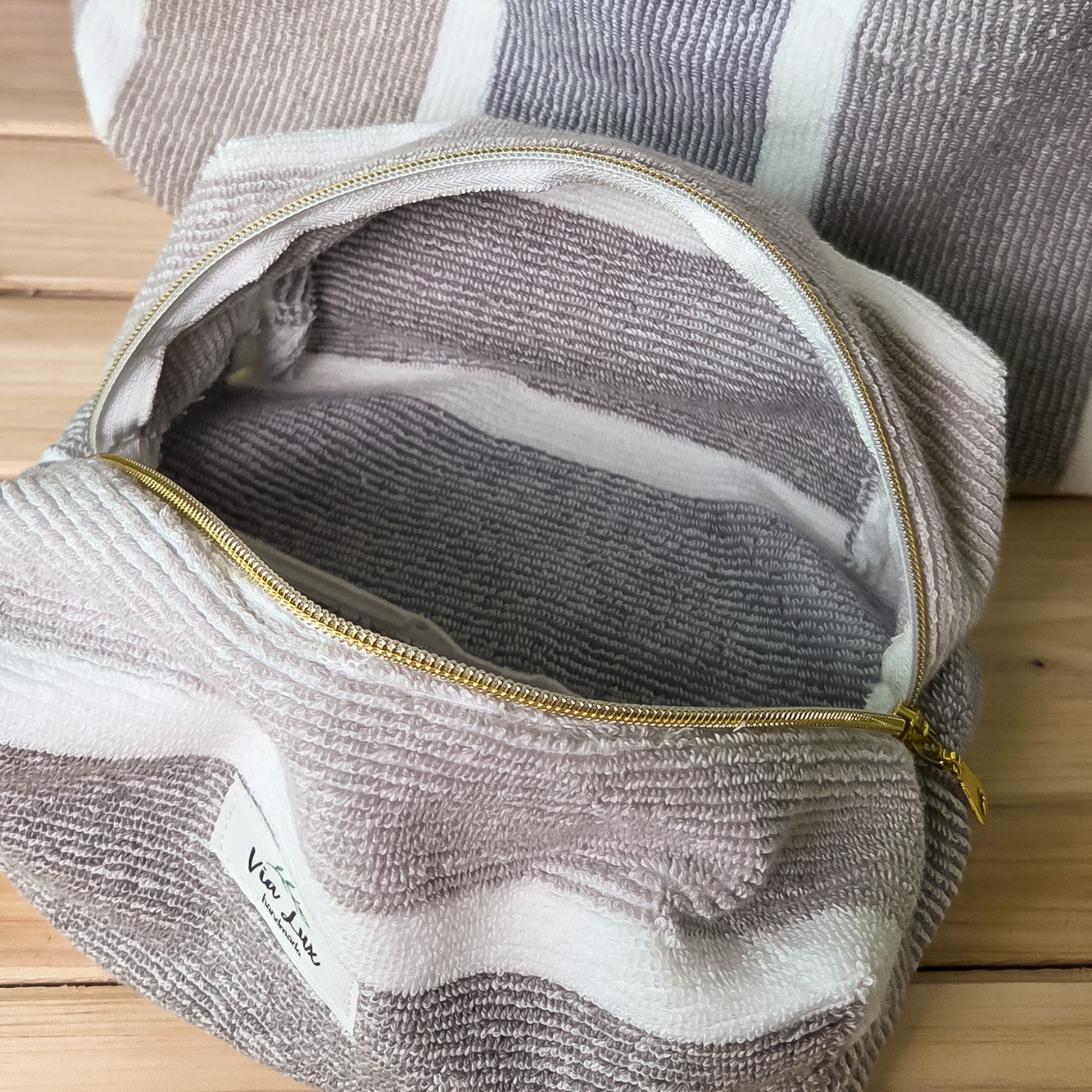 Stripes Premium Luxury Beach Towel Tote Bag & Makeup Bag SET