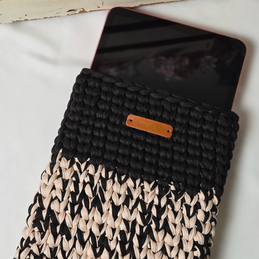 Crochet Tablet Cover-Black & Beige