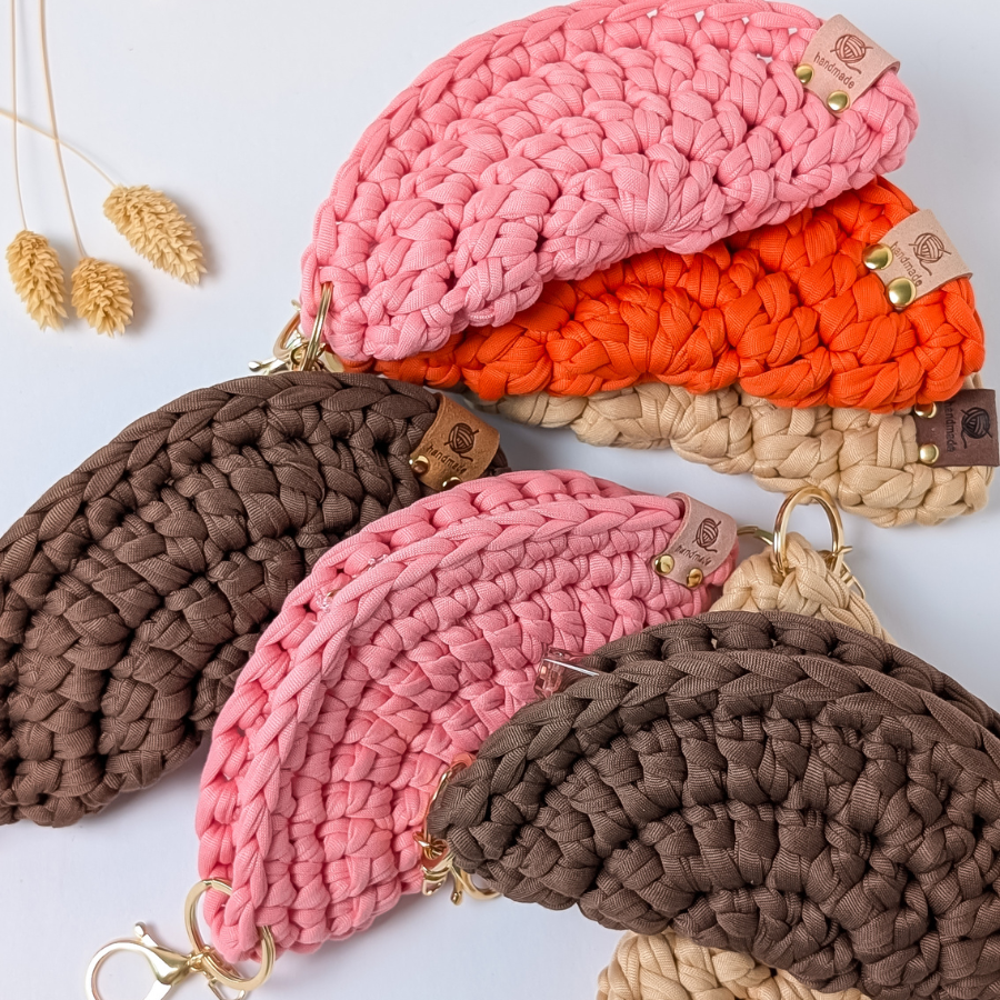Crochet Sunglass Case with Gold Keychain Hardware